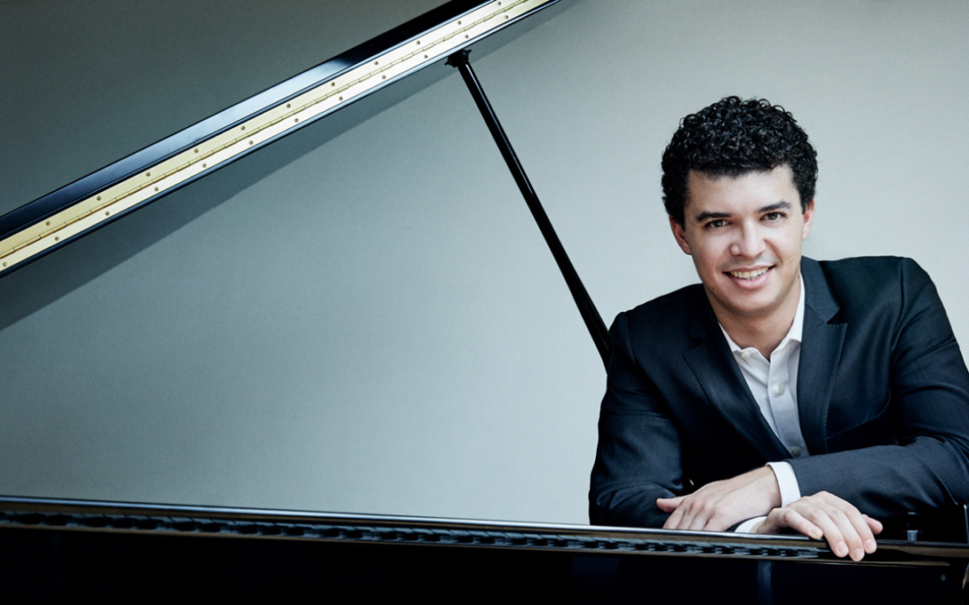 Leo de María inicia gira por China